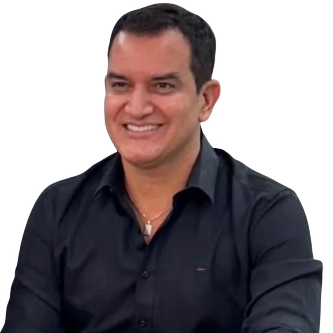 Dr. Christian Araujo
